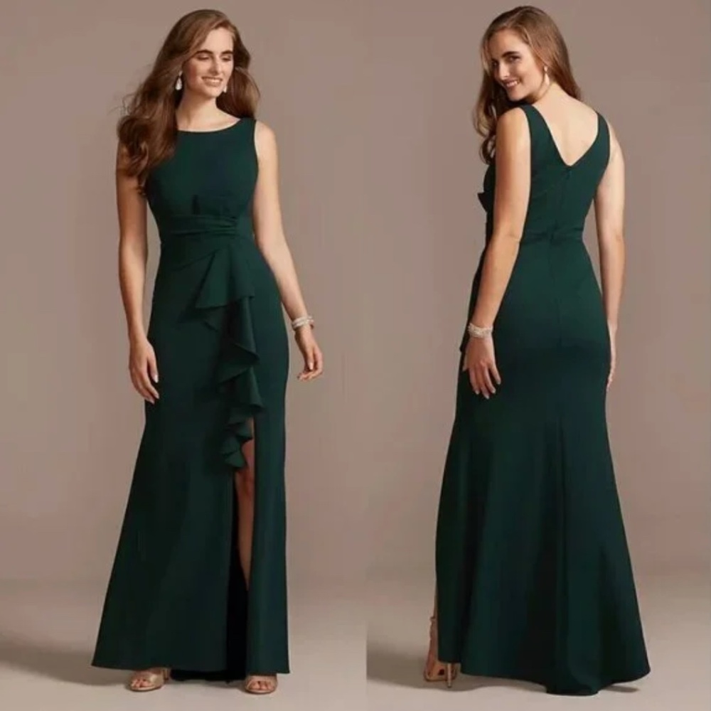 Betsy & Adam Christine Ruffle Bow Trumpet Gown US 12